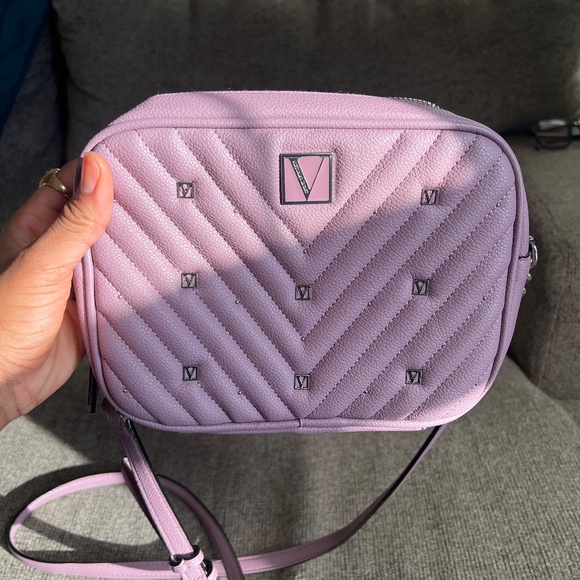 The Victoria Top-Zip Crossbody Bag Lilac - Picture 2 of 3
